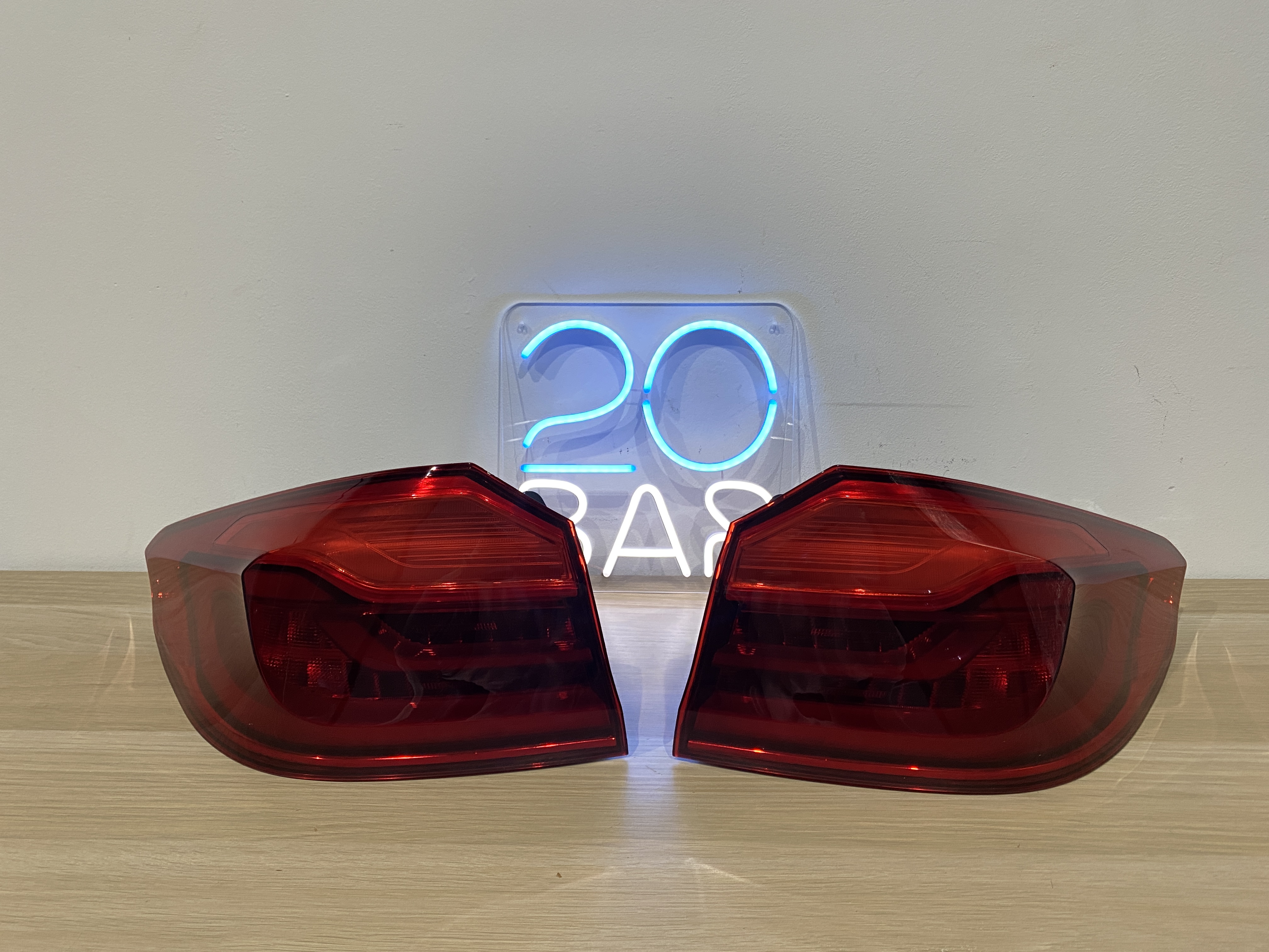 Задний левый внешний фонарь для BMW 5-series G30 дорестайлинг (2017 - 2021) в интернет магазина 20BAR.