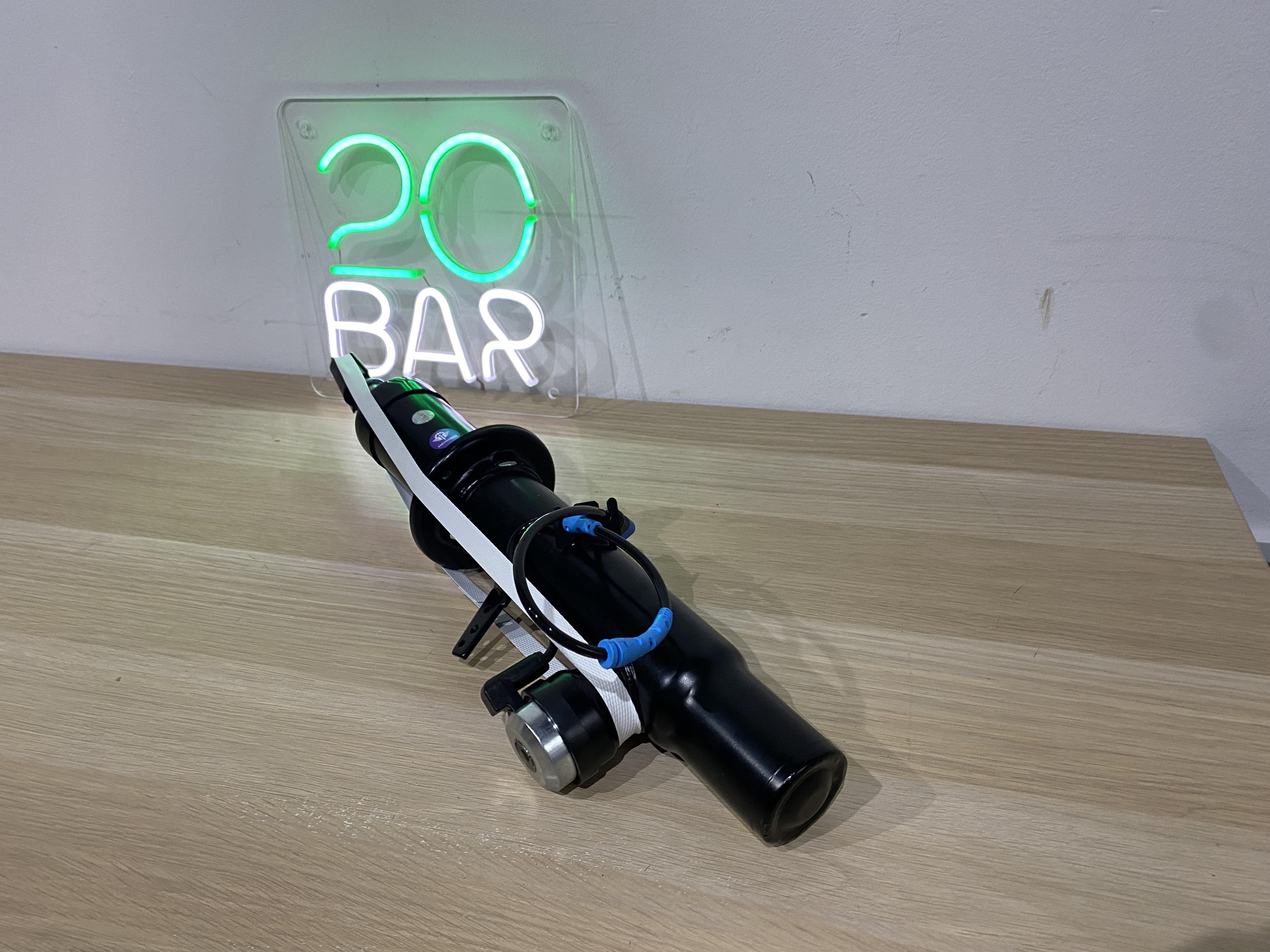 Передний правый амортизатор с EDC 20bar для BMW X5 F15 (2013-2018) в интернет магазина 20BAR.