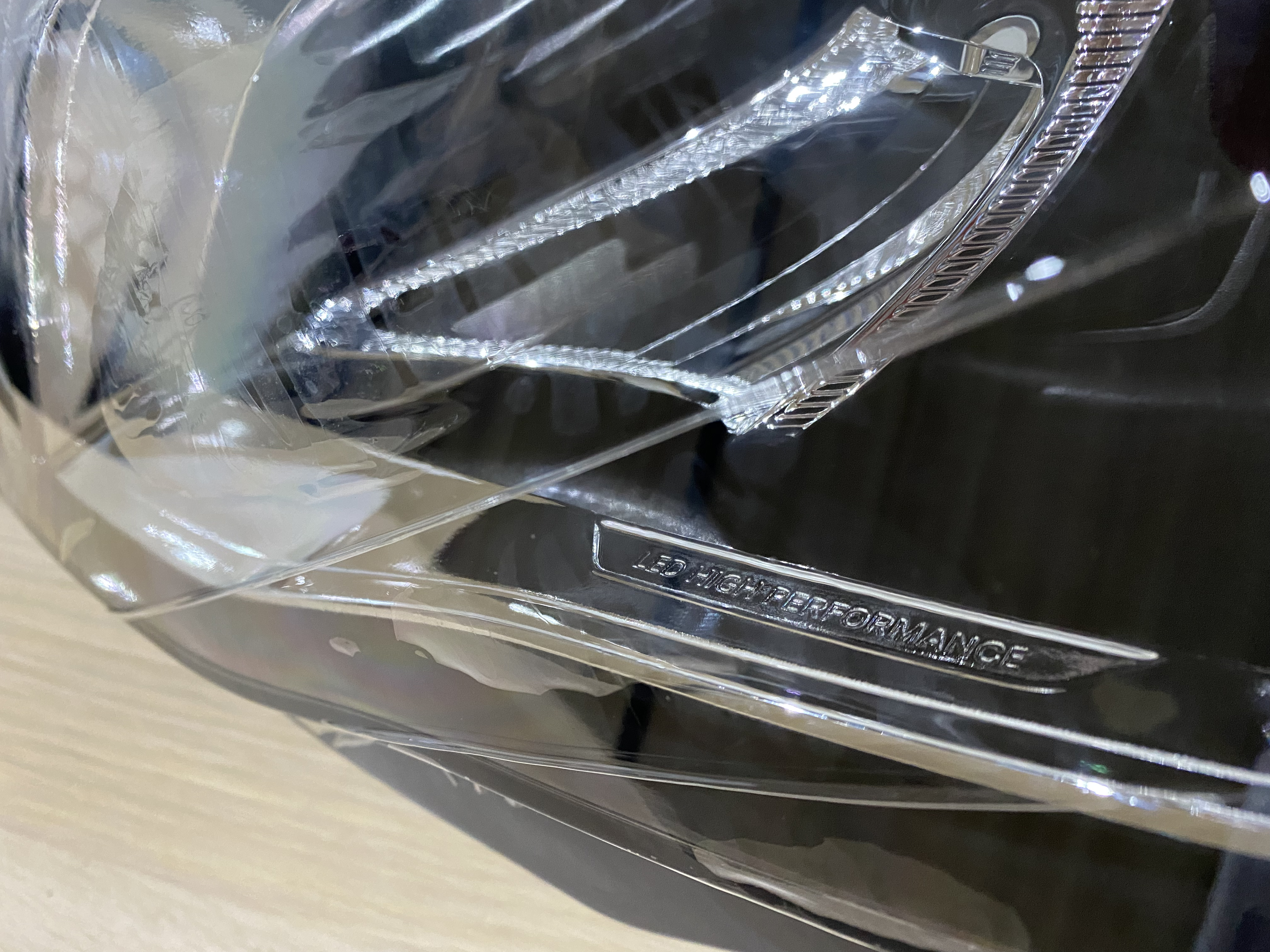 Левая фара LED для GLA X156 рестайлинг (2017 - 2020) в интернет магазина 20BAR.