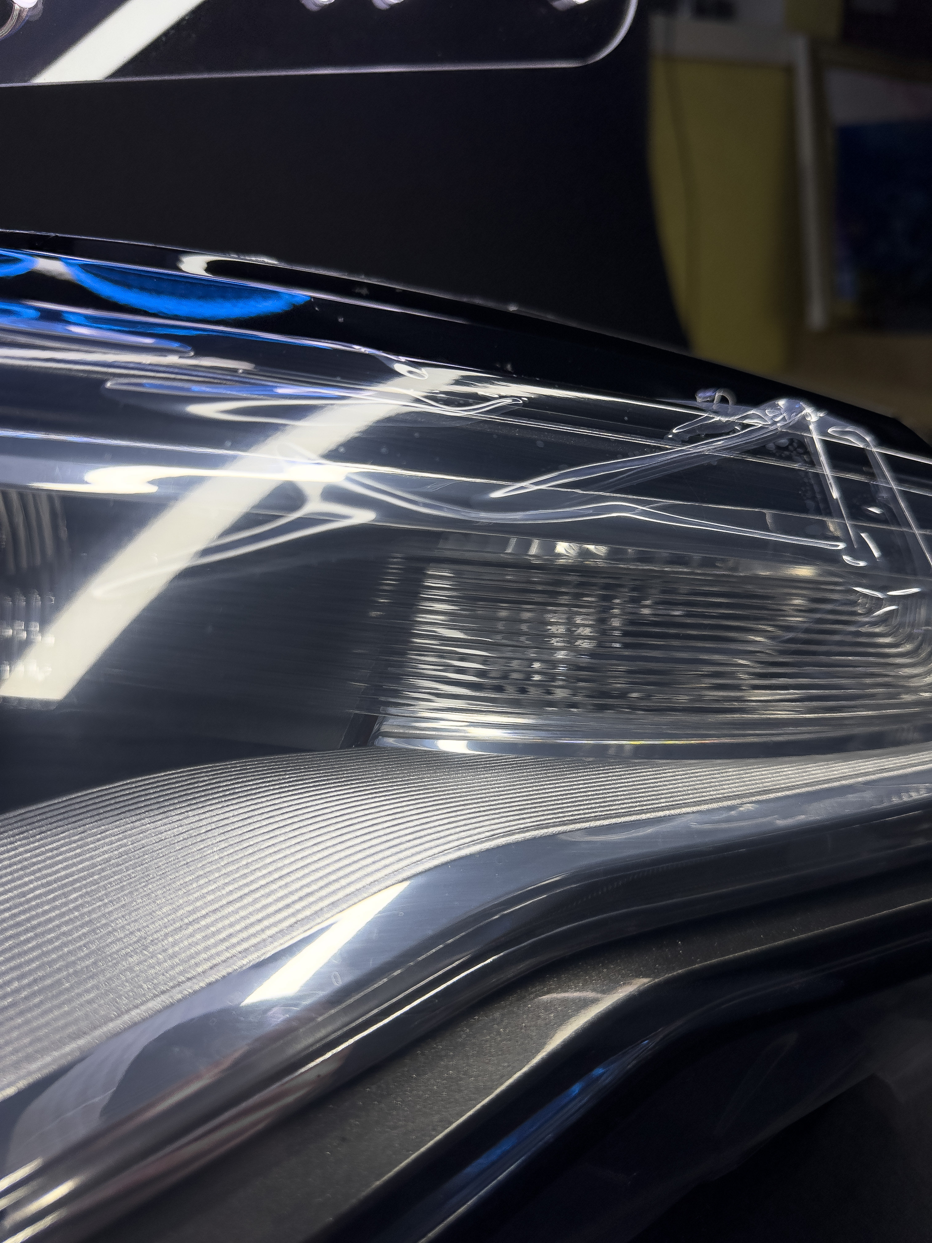 Левая фара адаптивный ксенон для Audi A6C7 дорестайлинг (2011 - 2015) в интернет магазина 20BAR.