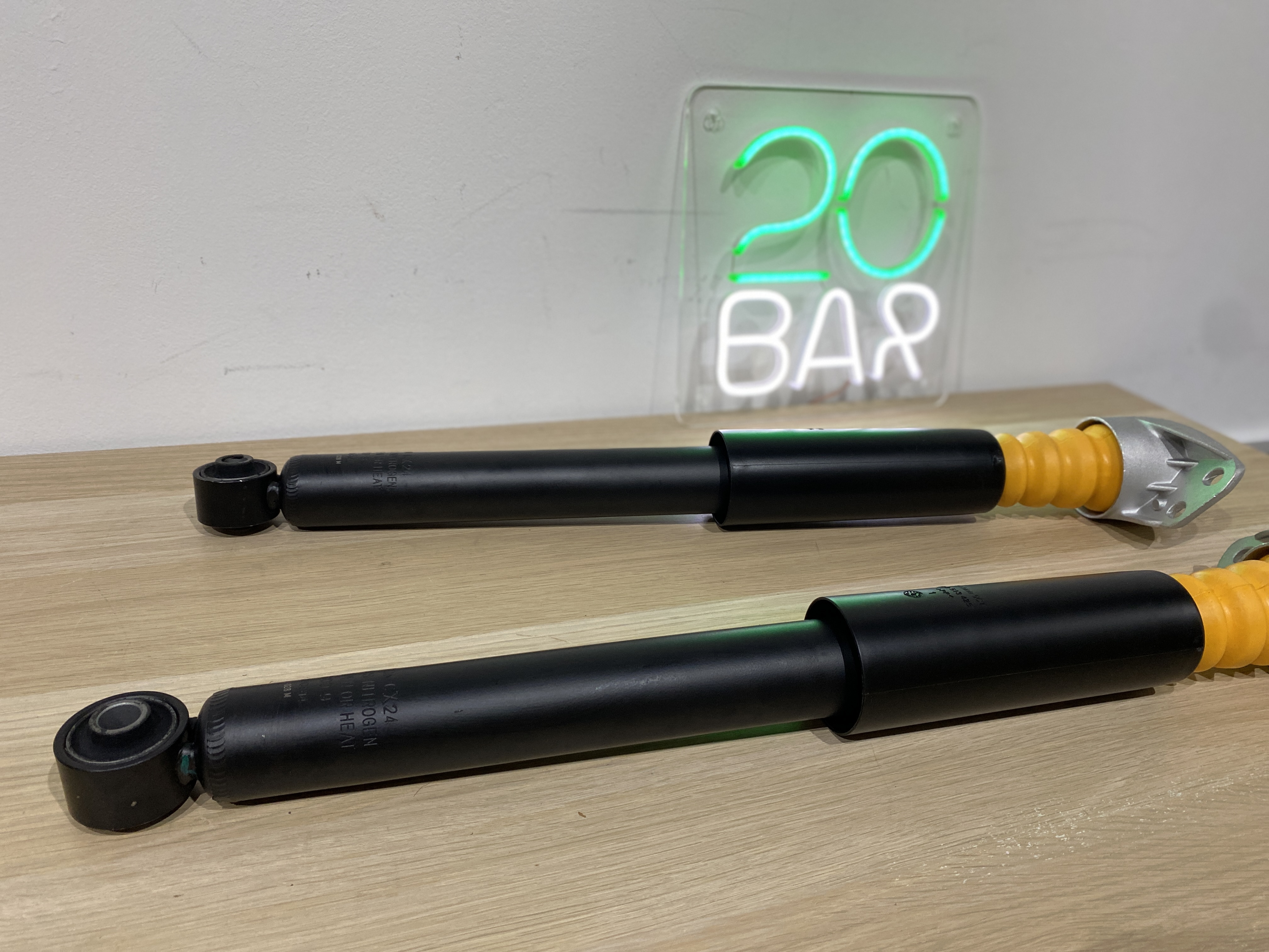 Задний амортизатор Chery Tiggo 7 / 7 Pro / 7 Pro Max R=L в интернет магазина 20BAR.