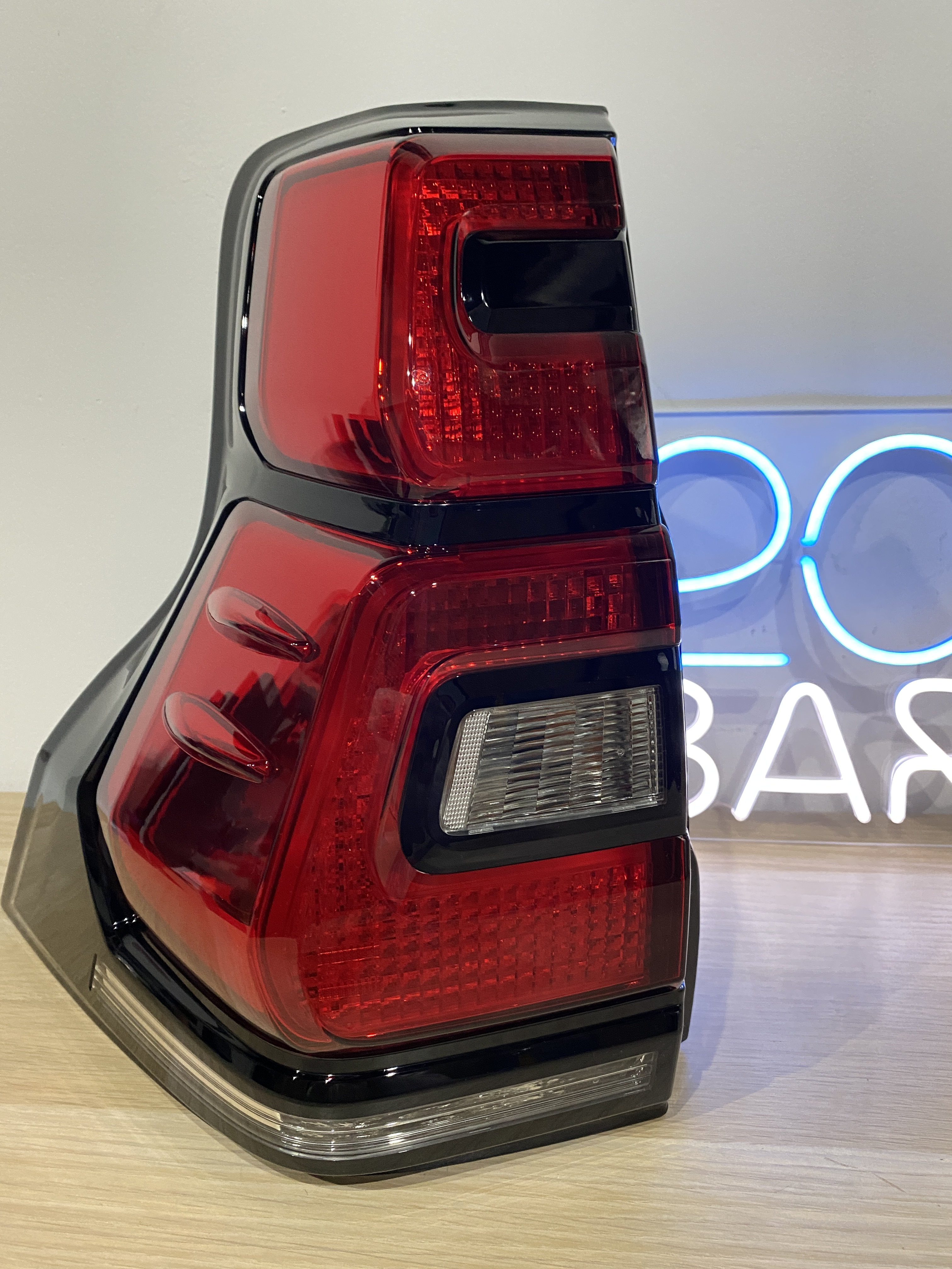 Задний левый фонарь для Toyota Land Cruiser Prado 150 рестайлинг 2 (2017-2020) в интернет магазина 20BAR.