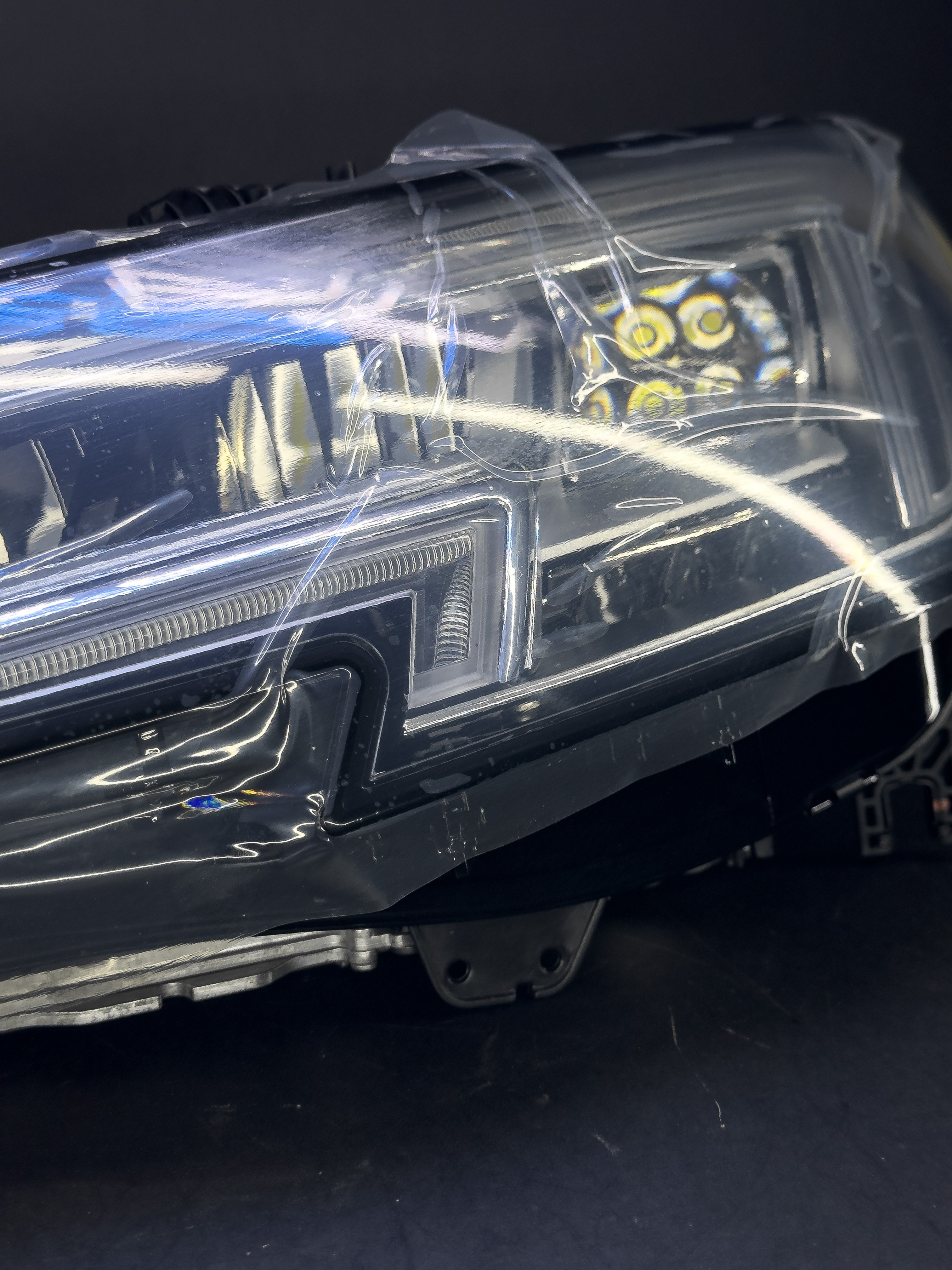 Левая фара LED для Audi A4B9 дорестайлинг (2015 - 2020) в интернет магазина 20BAR.