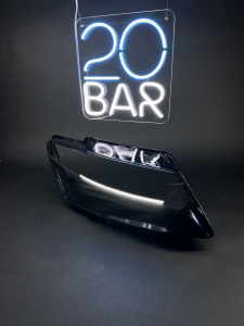 Правое стекло фары для Audi Q5 8R дорестайлинг (2008 - 2012) в интернет магазина 20BAR.