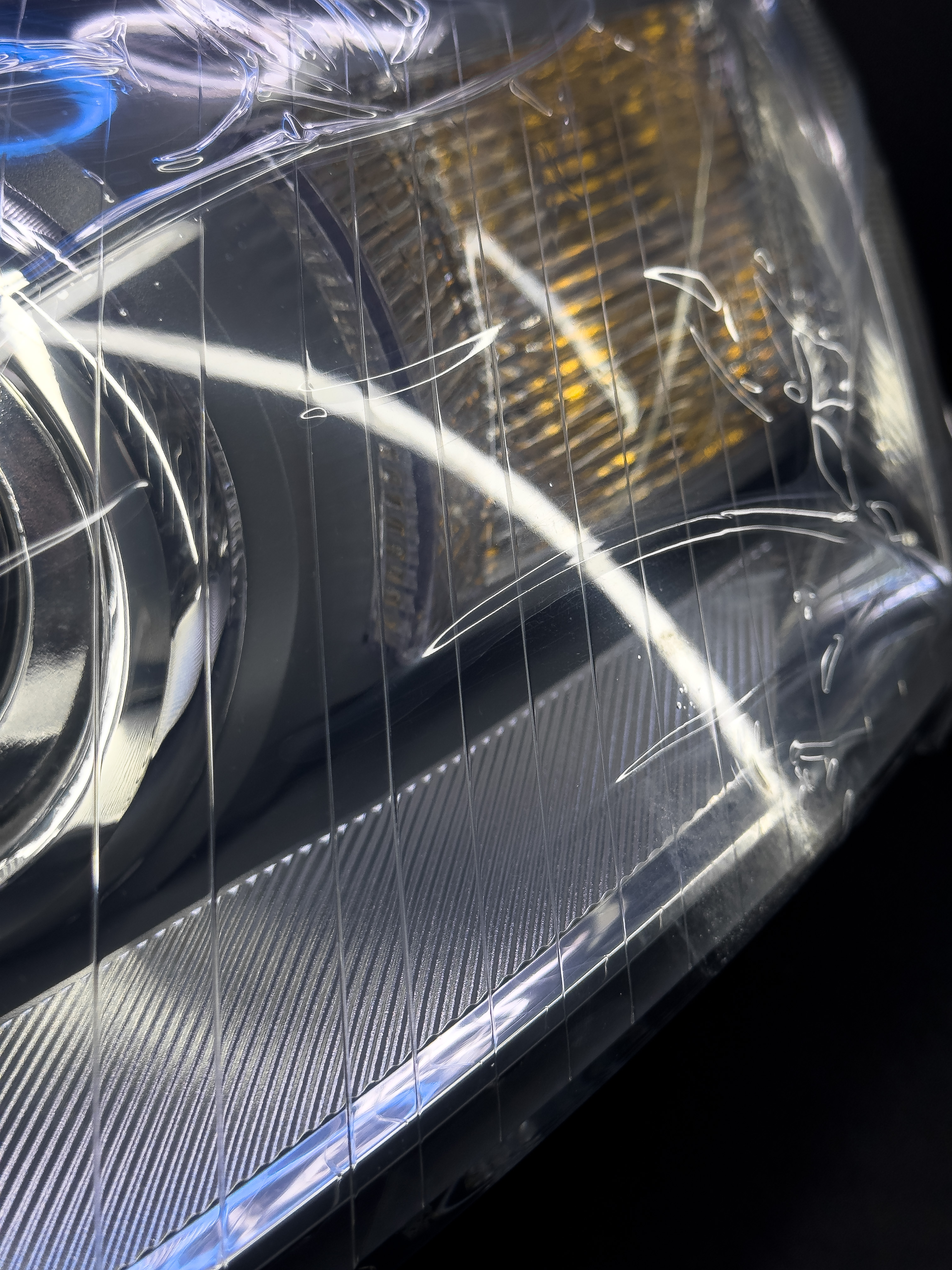 Правая фара для Audi A6C6 дорестайлинг (2004 - 2008) в интернет магазина 20BAR.