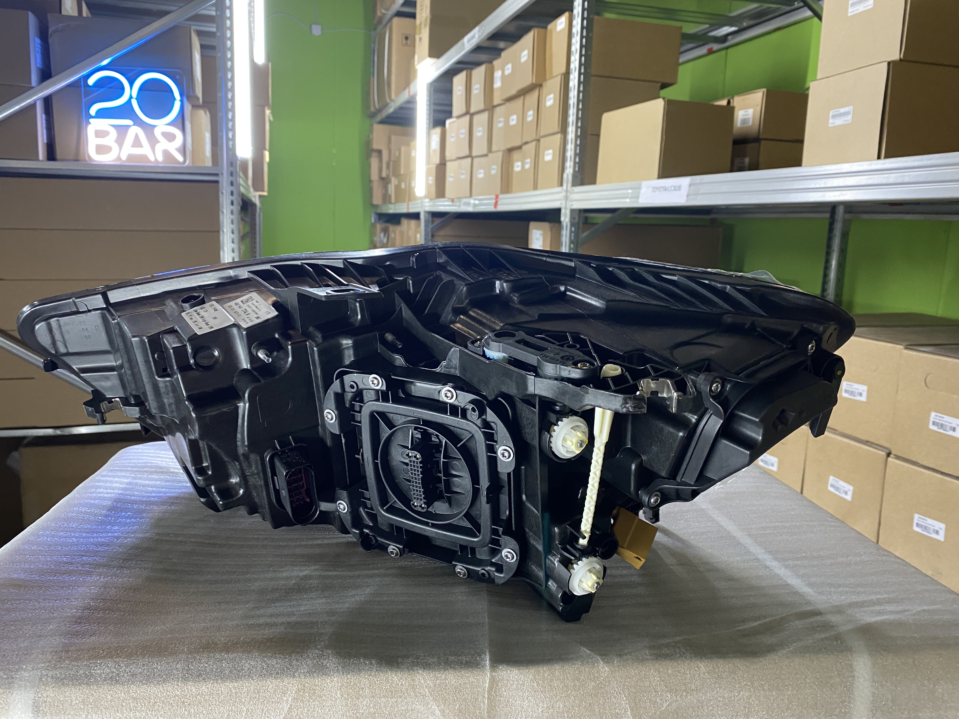 Левая фара LED для Audi A6C7 рестайлинг (2014 - 2018) в интернет магазина 20BAR.