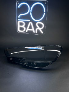 Правое стекло фары для Audi A4B9 дорестайлинг (2015 - 2020) в интернет магазина 20BAR.