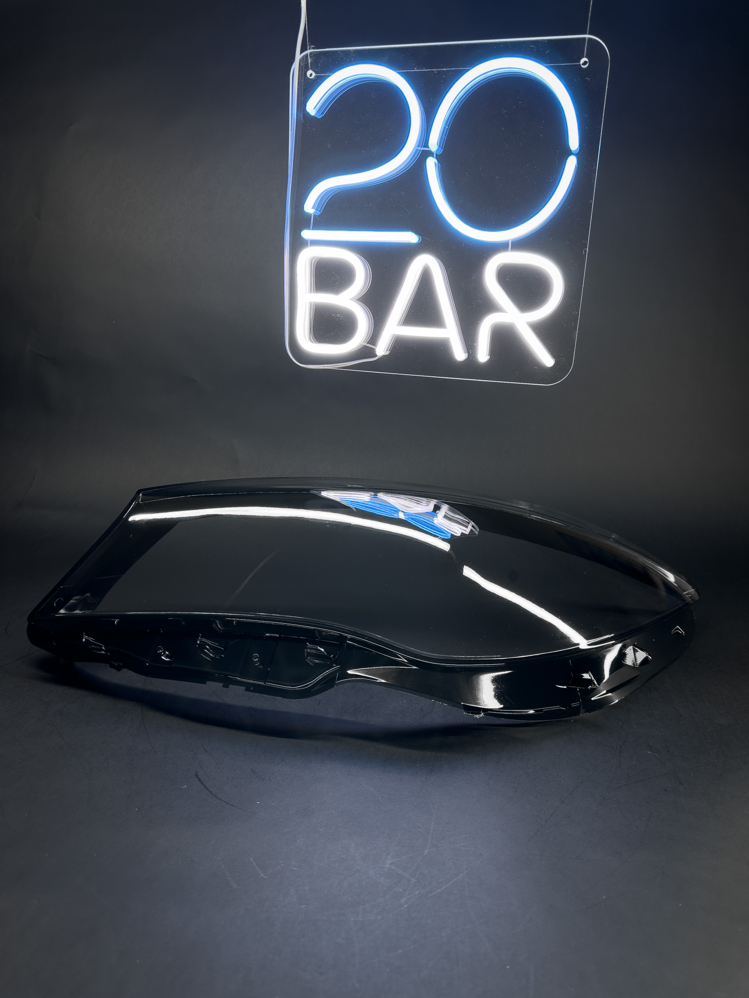 Правое стекло фары для Mercedes-Benz CLA C117 рестайлинг (2016 - 2019) в интернет магазина 20BAR.
