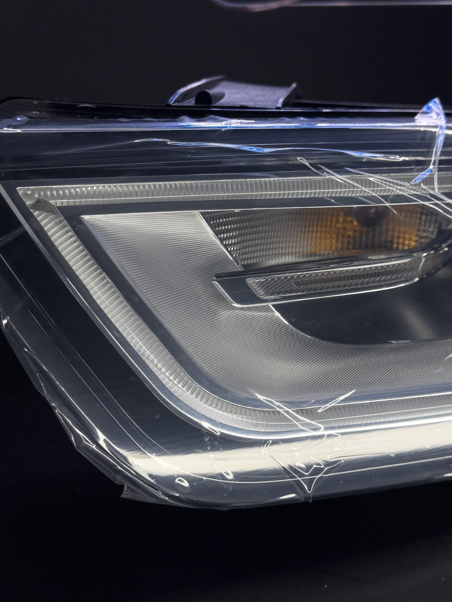 Левая фара для Audi Q3 8U дорестайлинг (2010 - 2015) в интернет магазина 20BAR.
