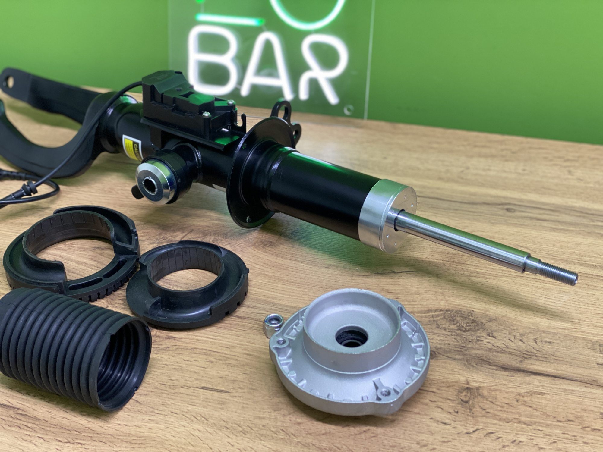 Амортизатор передний левый BMW 7 F01, BMW 7 F02 с EDC X-drive в интернет магазина 20BAR.